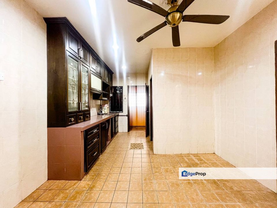 CANTIK | 2 STOREY @ TAMAN PINGGIRAN SAUJANA, KAJANG, Selangor, Kajang