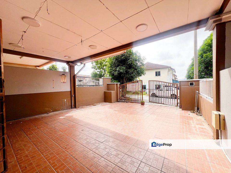 CANTIK | 2 STOREY @ TAMAN PINGGIRAN SAUJANA, KAJANG, Selangor, Kajang