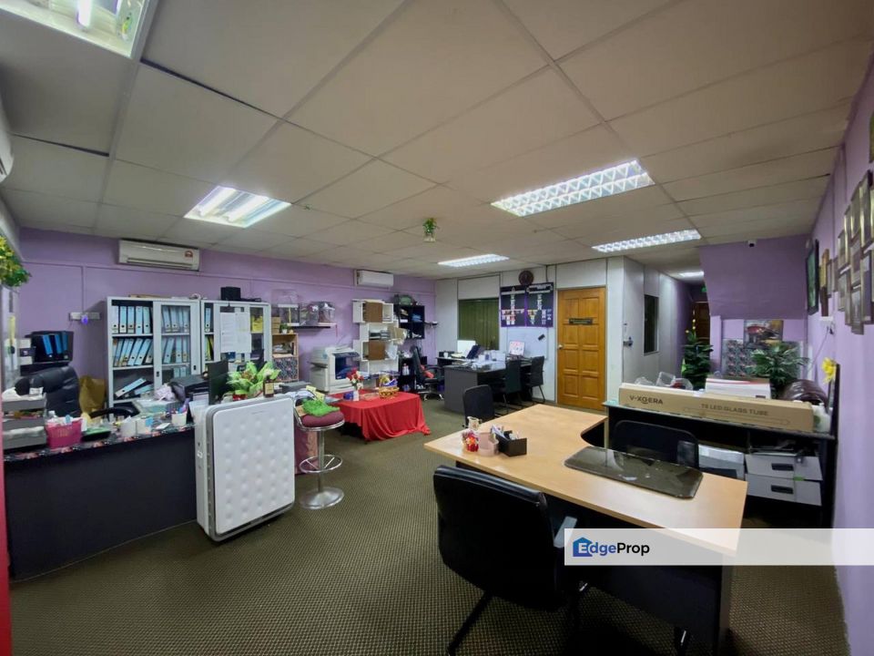 FREEHOLD | 2 STOREY SHOPLOT @ TAMAN BUKIT MEWAH, KAJANG, Selangor, Kajang