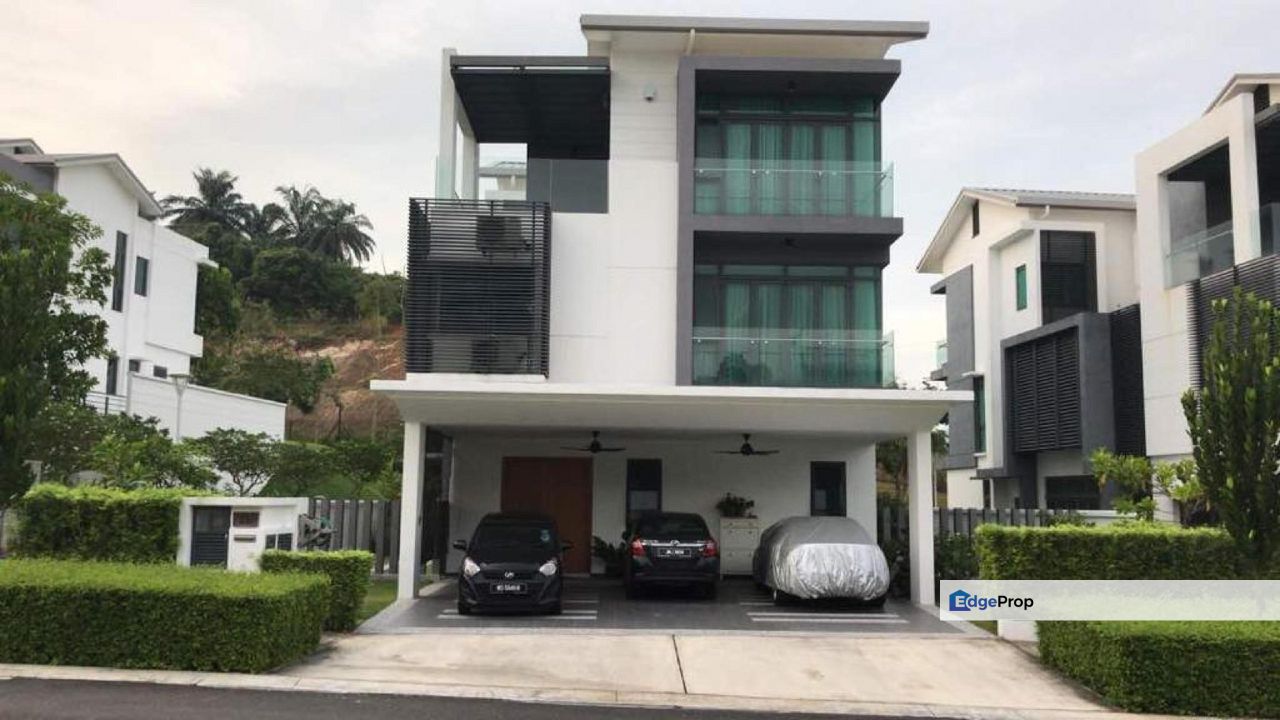 ENDLOT FREEHOLD | 3 STOREY @ SEJATI CYBERJAYA, Selangor, Cyberjaya