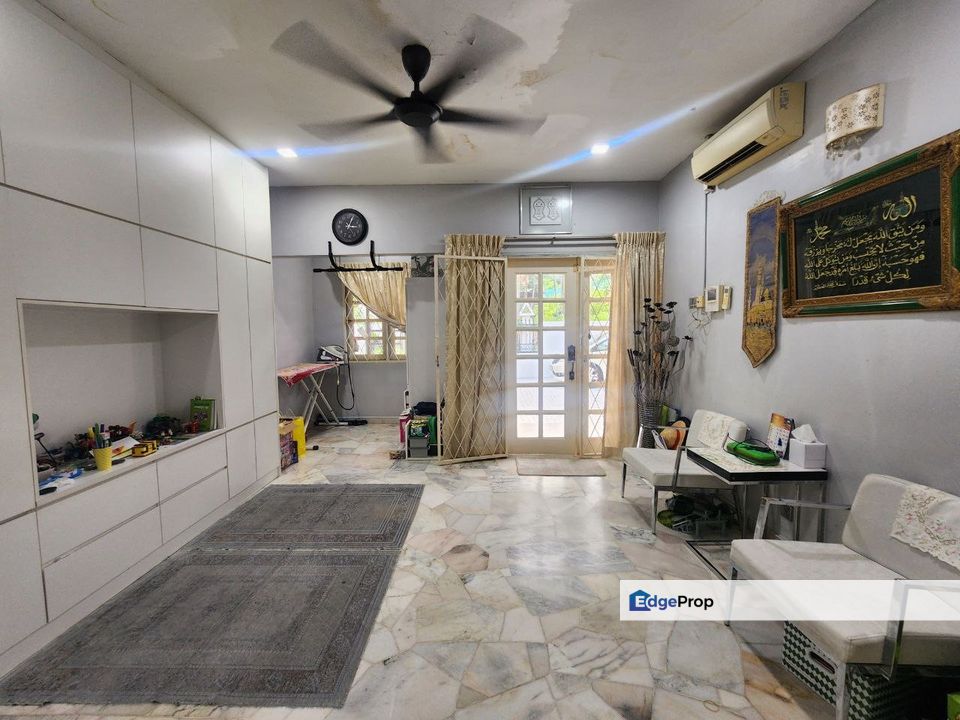 WELL MAINTAINED | SINGLE STOREY BUNGALOW WITH POOL @ SEKSYEN 3, SHAH ALAM, Selangor, Shah Alam