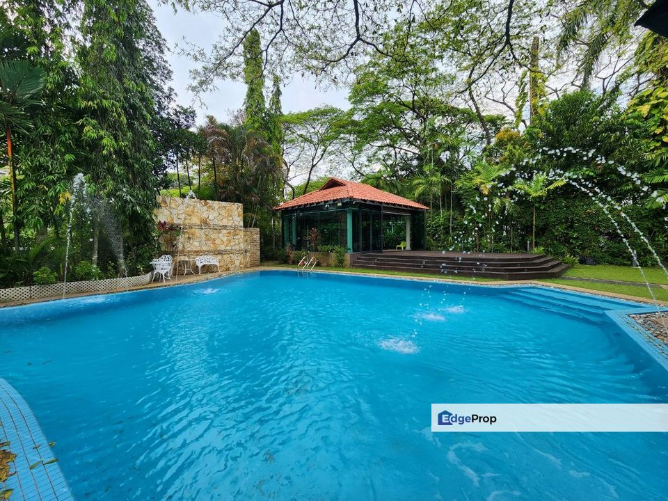 LUXURY | FULLY FURNISHED 2 STOREY BUNGALOW @ KGSAAS, SEKSYEN 13 SHAH ALAM, Selangor, Shah Alam