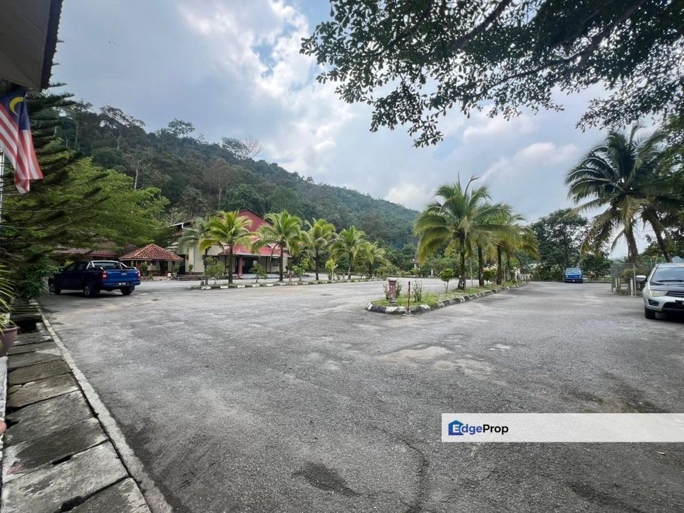 RESORT | 2 STOREY RESORT @ HULU LANGAT SEMUNGKIS, Selangor, Hulu Langat