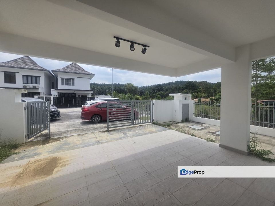CANTIK | 2 STOREY SEMI-D @ LAMAN SUTERA, SEKSYEN U15 SHAH ALAM, Selangor, Shah Alam
