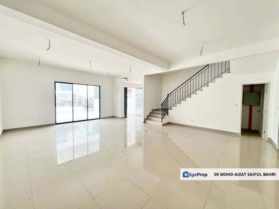 Sejati Lakeside Cyberjaya Double Storey Superlink House For Sale, Selangor, Cyberjaya