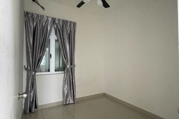 Meridin Bayvue Apartment