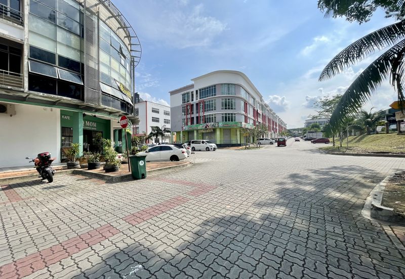 Bandar Baru Seri Alam