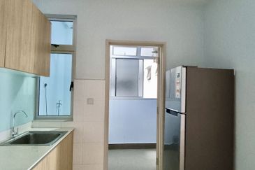 Meridin Bayvue Apartment