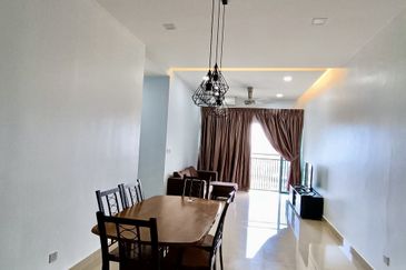 Meridin Bayvue Apartment