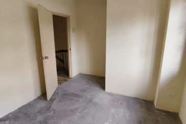 Jalan Cakera Purname 12/4