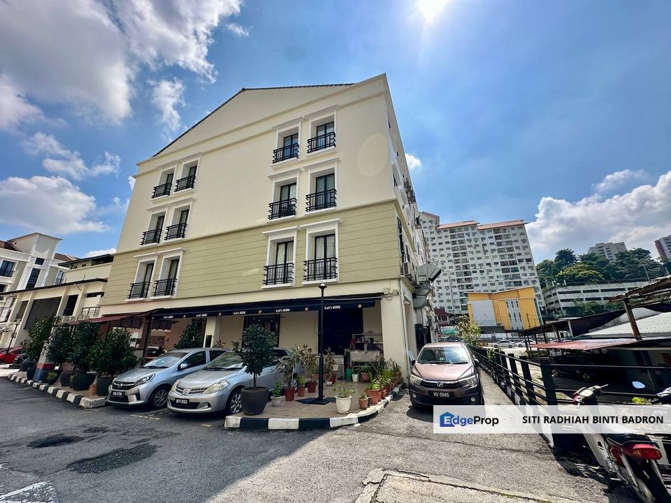 Corner Unit office Mile Square Old Klang Road KL , Kuala Lumpur, Ampang