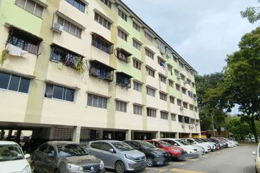 Flat PKNS, Seksyen 24