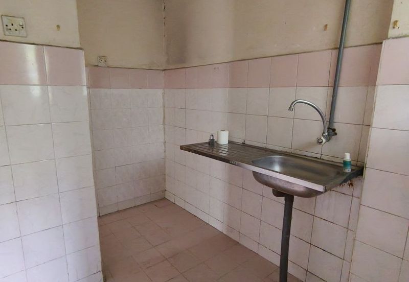 Flat PKNS, Seksyen 24