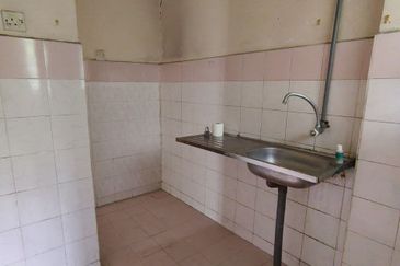 Flat PKNS, Seksyen 24