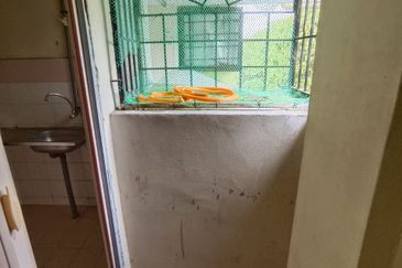 Flat PKNS, Seksyen 24