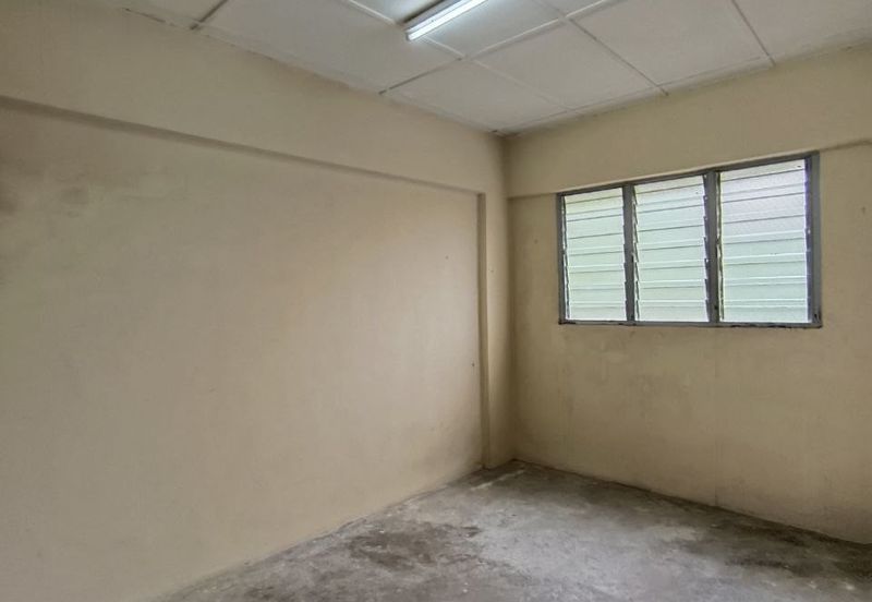 Flat PKNS, Seksyen 24