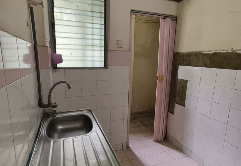 Flat PKNS, Seksyen 24