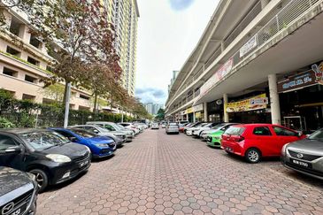 Platinum Mondrian (Pv128)