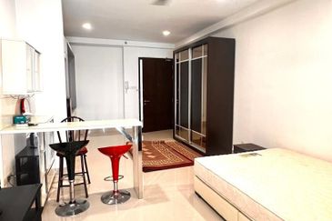 Shaftsbury Residence