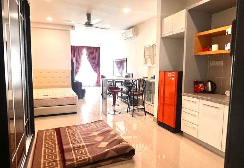 Shaftsbury Residence