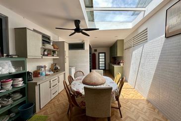 Bangi Lakehill Villas