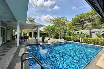 Bangi Lakehill Villas