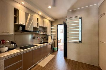 Bangi Lakehill Villas