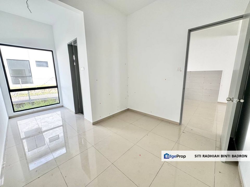 FREEHOLD 2 Storey SUPERLINK Residensi Lambaian 2, Bangi, Selangor, Bangi