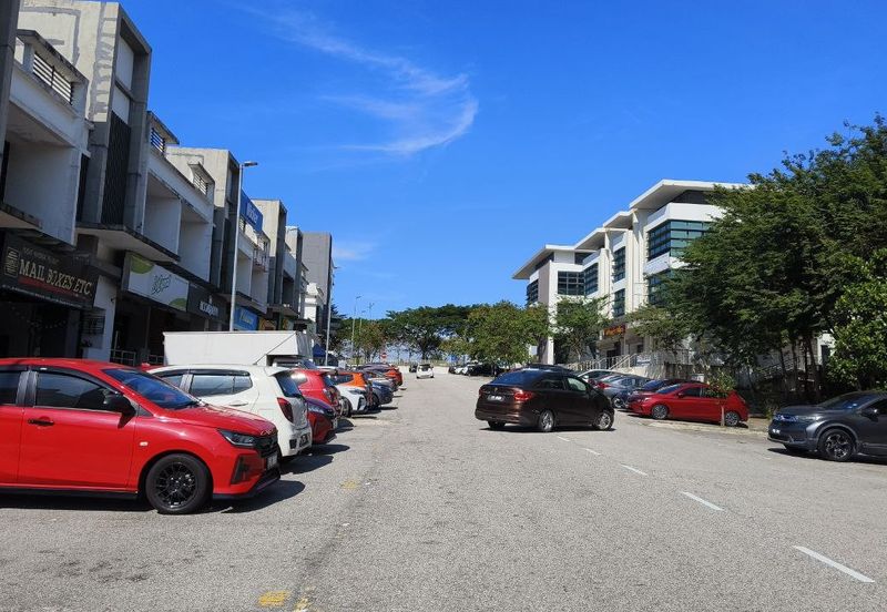 E-Boulevard, Denai Alam