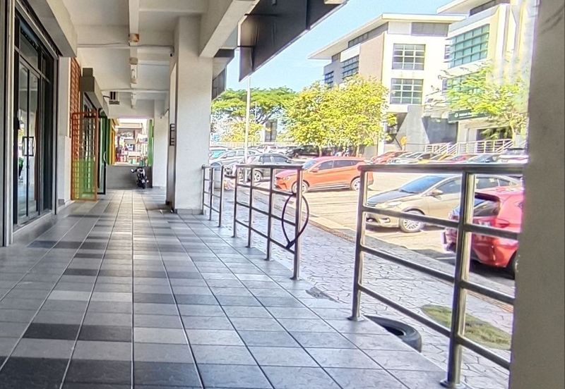 E-Boulevard, Denai Alam