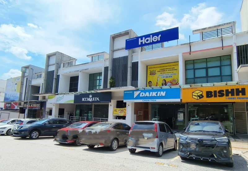 E-Boulevard, Denai Alam