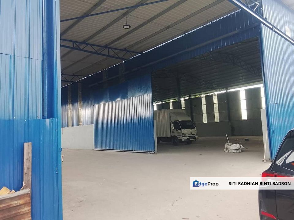 𝐖𝐚𝐫𝐞𝐡𝐨𝐮𝐬𝐞 𝐈𝐧 𝐊𝐚𝐦𝐩𝐮𝐧𝐠 𝐉𝐚𝐰𝐚, 𝐊𝐥𝐚𝐧𝐠 𝐟𝐨𝐫 𝐫𝐞𝐧𝐭, Selangor, Shah Alam