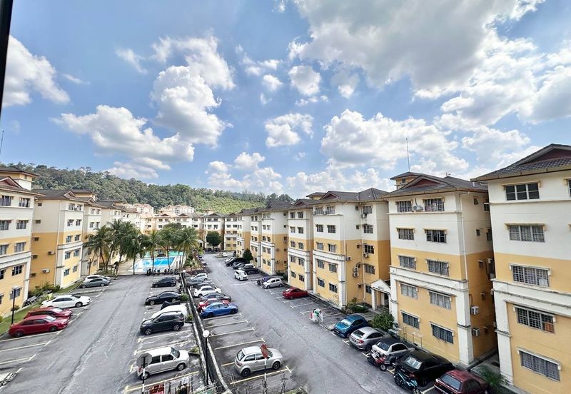 Sri Baiduri Apartment