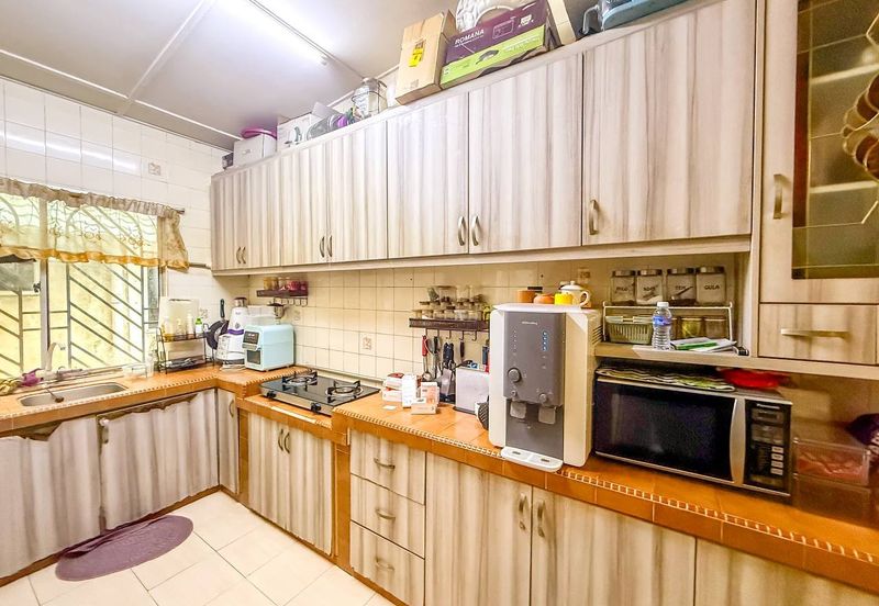 RENOVATED Double Storey Terrace Taman Medan Baru, Petaling Jaya