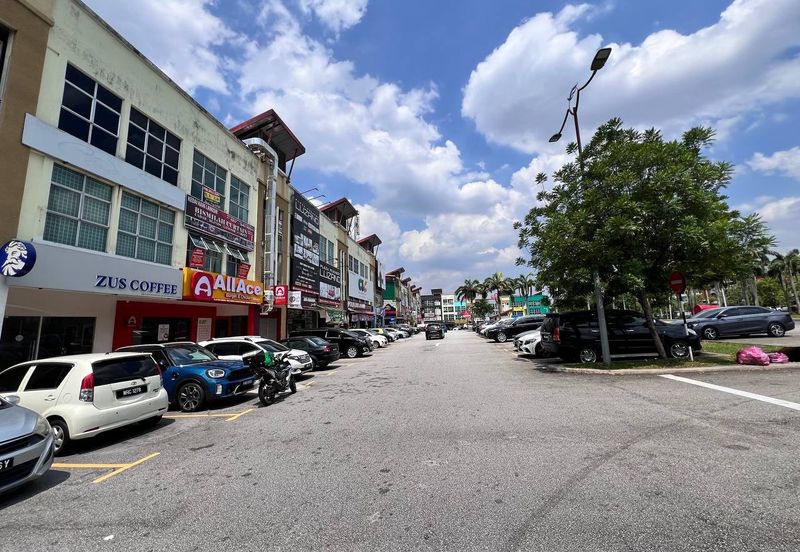 Bandar Tun Hussein Onn