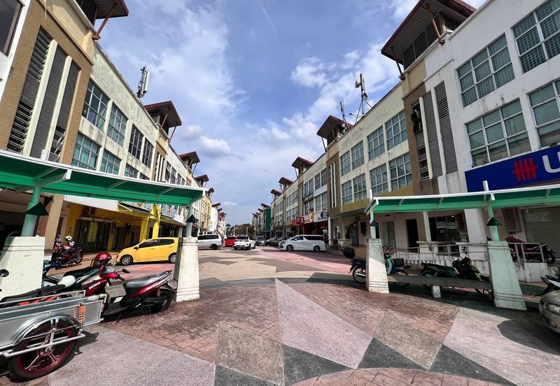 Bandar Tun Hussein Onn