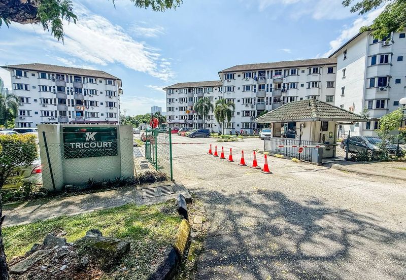 1K Tricourt, Sri Sentosa