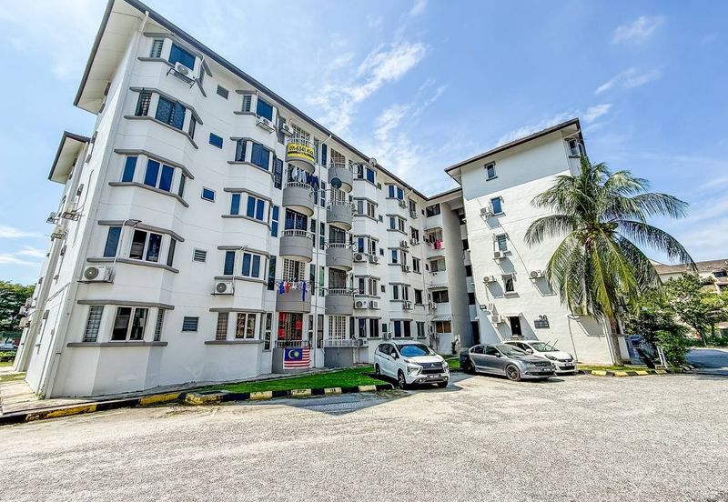 1K Tricourt, Sri Sentosa