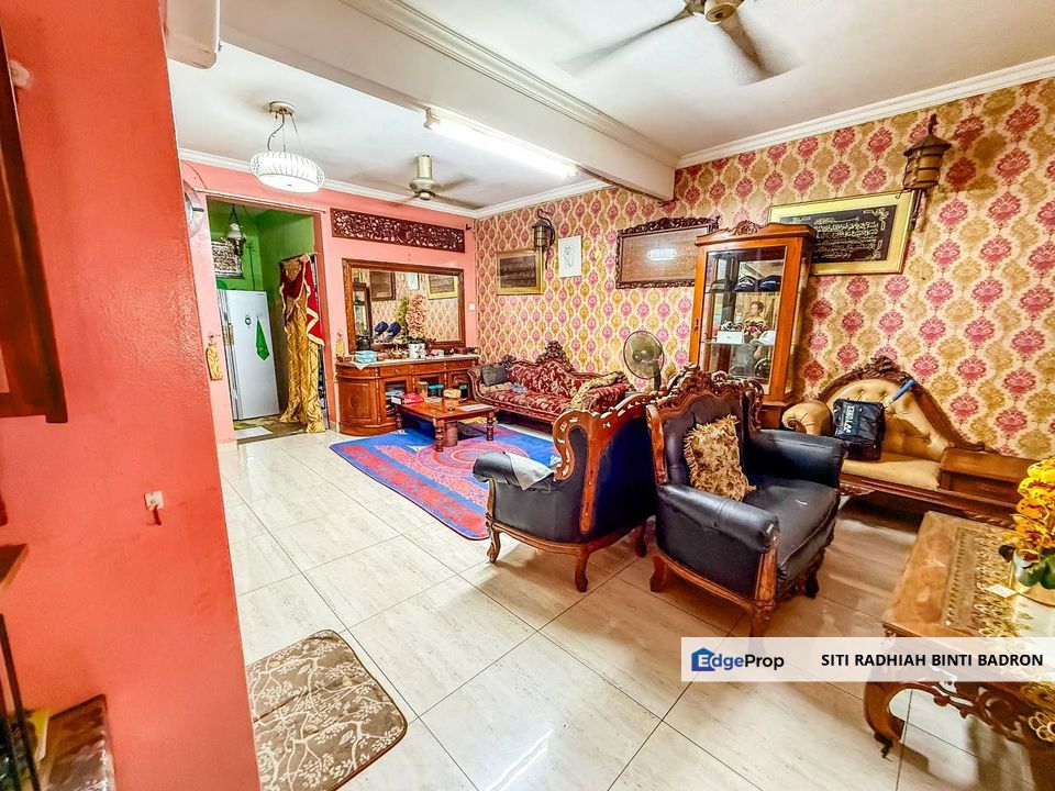 For Sale : RENOVATED  Double Storey Desa Latania Seksyen 36 Shah Alam, Selangor, Shah Alam