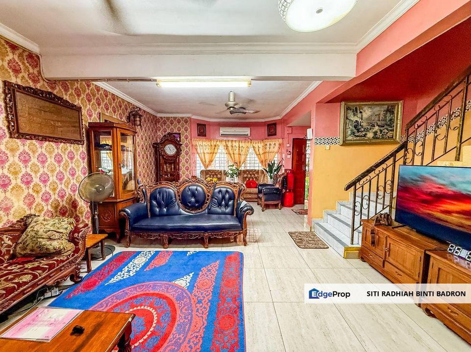 For Sale : RENOVATED  Double Storey Desa Latania Seksyen 36 Shah Alam, Selangor, Shah Alam