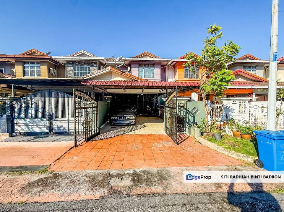 For Sale : RENOVATED  Double Storey Desa Latania Seksyen 36 Shah Alam, Selangor, Shah Alam