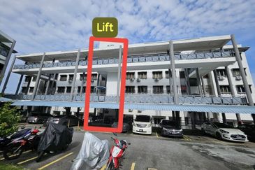 Sri Kinabalu Condominium