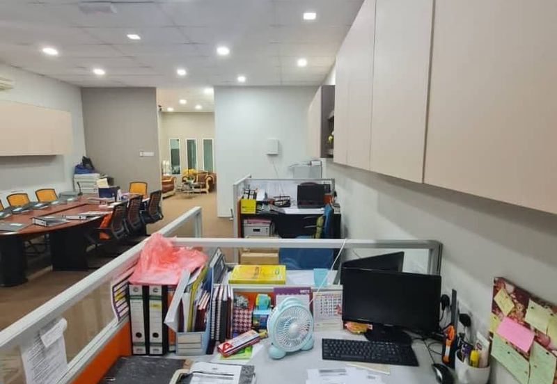 SHOPLOT 2 TINGKAT TAMAN BUKIT SETONGKOL MAJU UNTUK DIJUAL