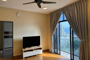 Henna Residence @ The Quartz