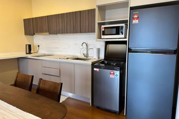 Henna Residence @ The Quartz