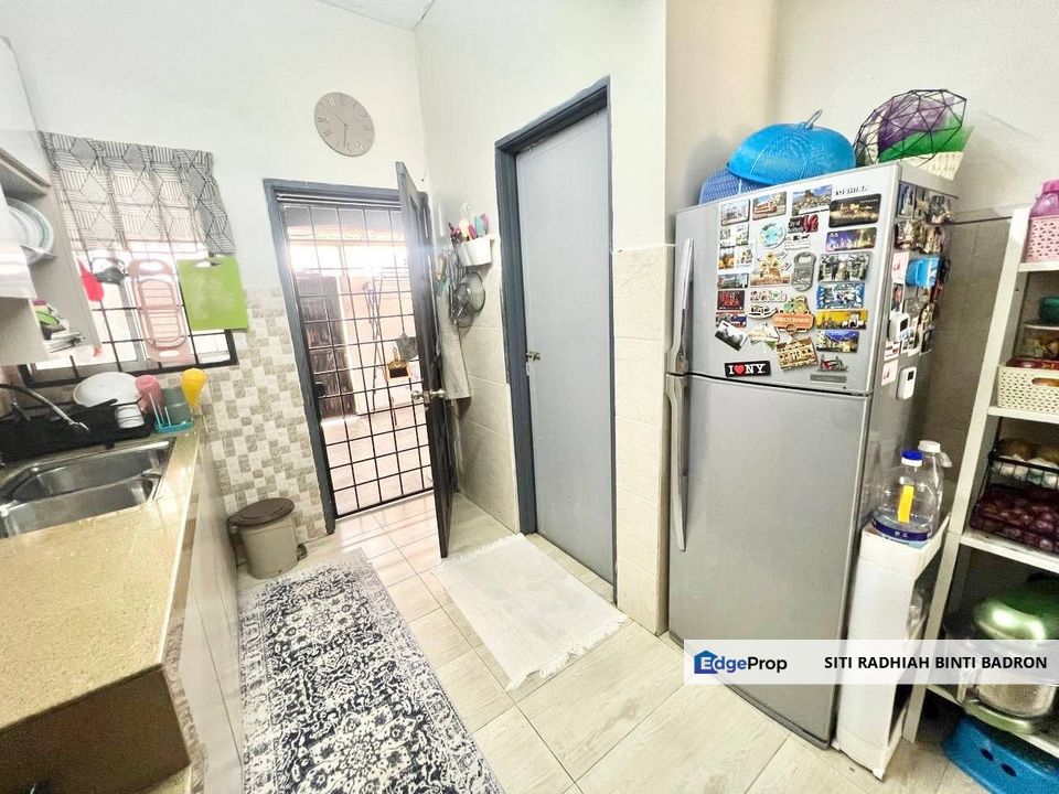 FOR SALE : Double Storey, Seksyen 6, Bandar Rinching @ Semenyih, Selangor, Semenyih