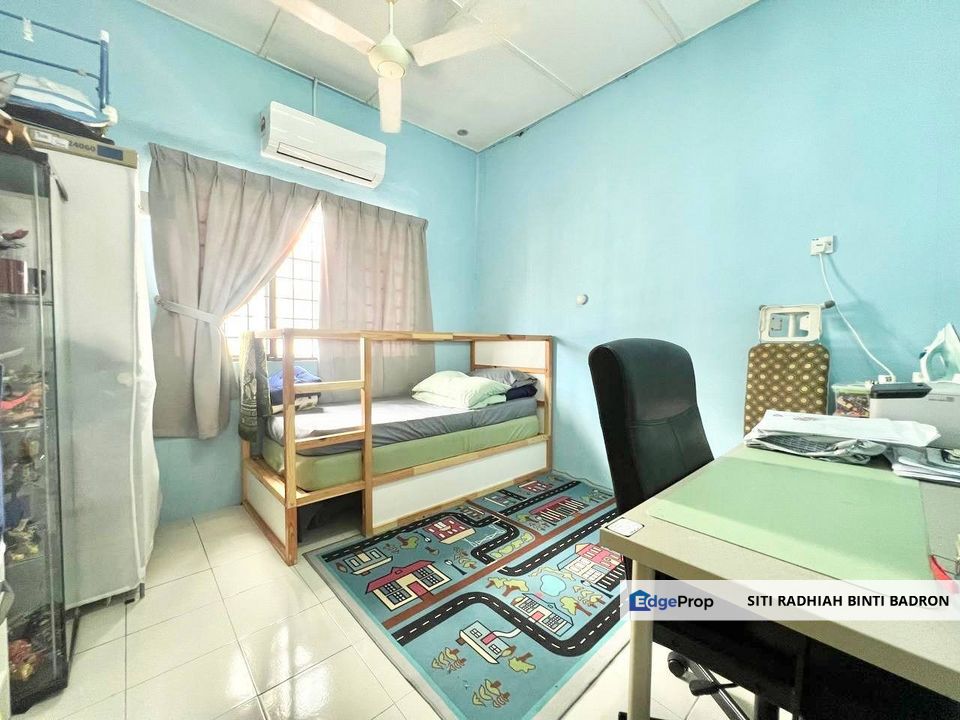 FOR SALE : Double Storey, Seksyen 6, Bandar Rinching @ Semenyih, Selangor, Semenyih