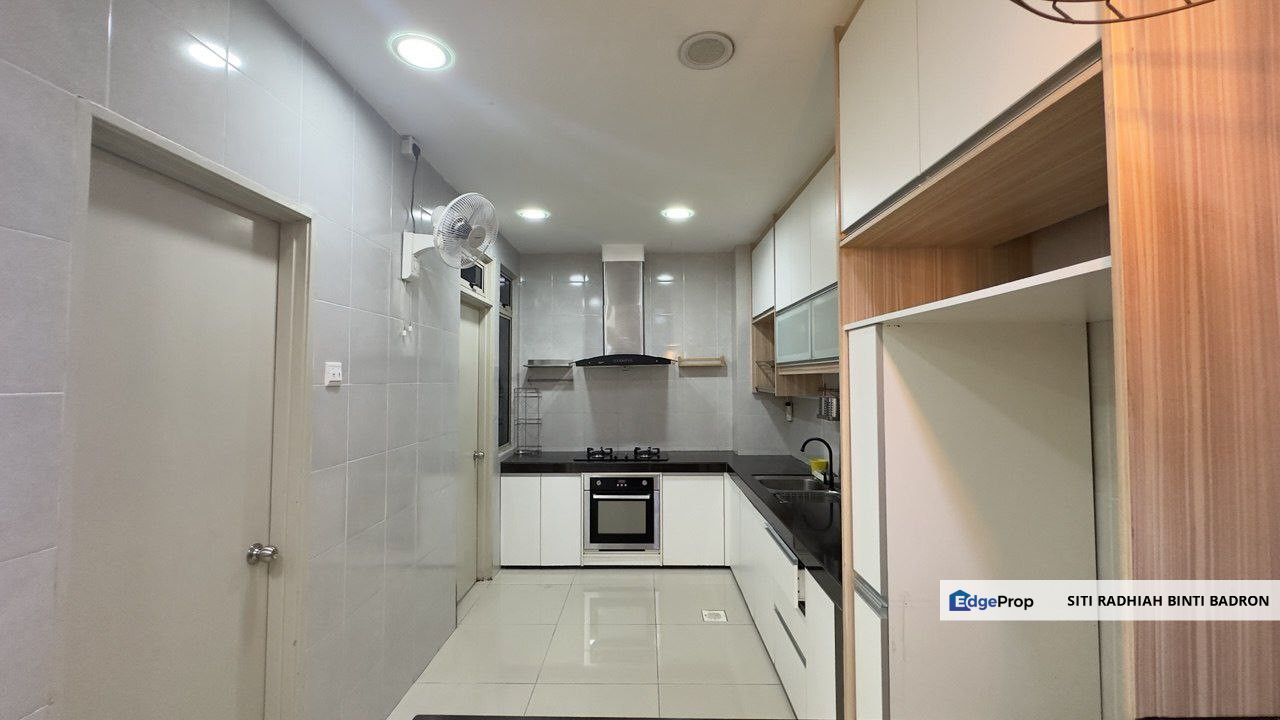 For Sale: PARTLY RENOVATED SEMI-D Cluster 2-storey house SP10, Bandar Saujana Putra , Selangor, Kuala Langat