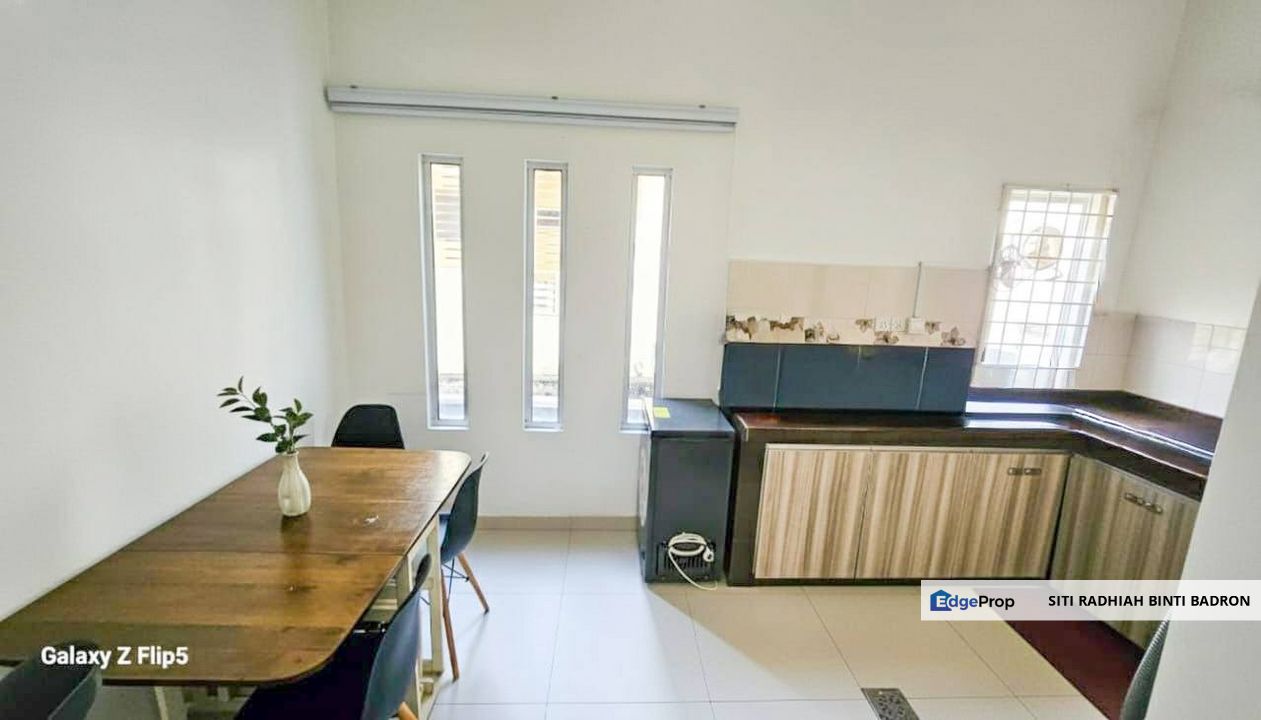 Double Storey Taman Emas, Dengkil, Selangor, Dengkil