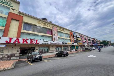 Bandar Tun Hussein Onn